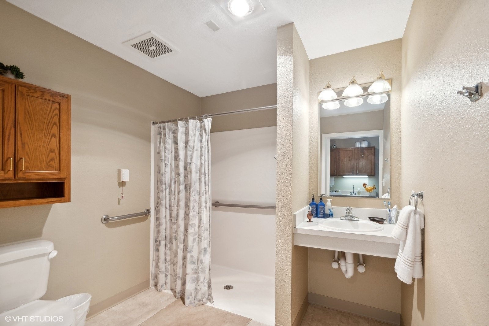 10_10799AllianceDrive_2012_Large-1
