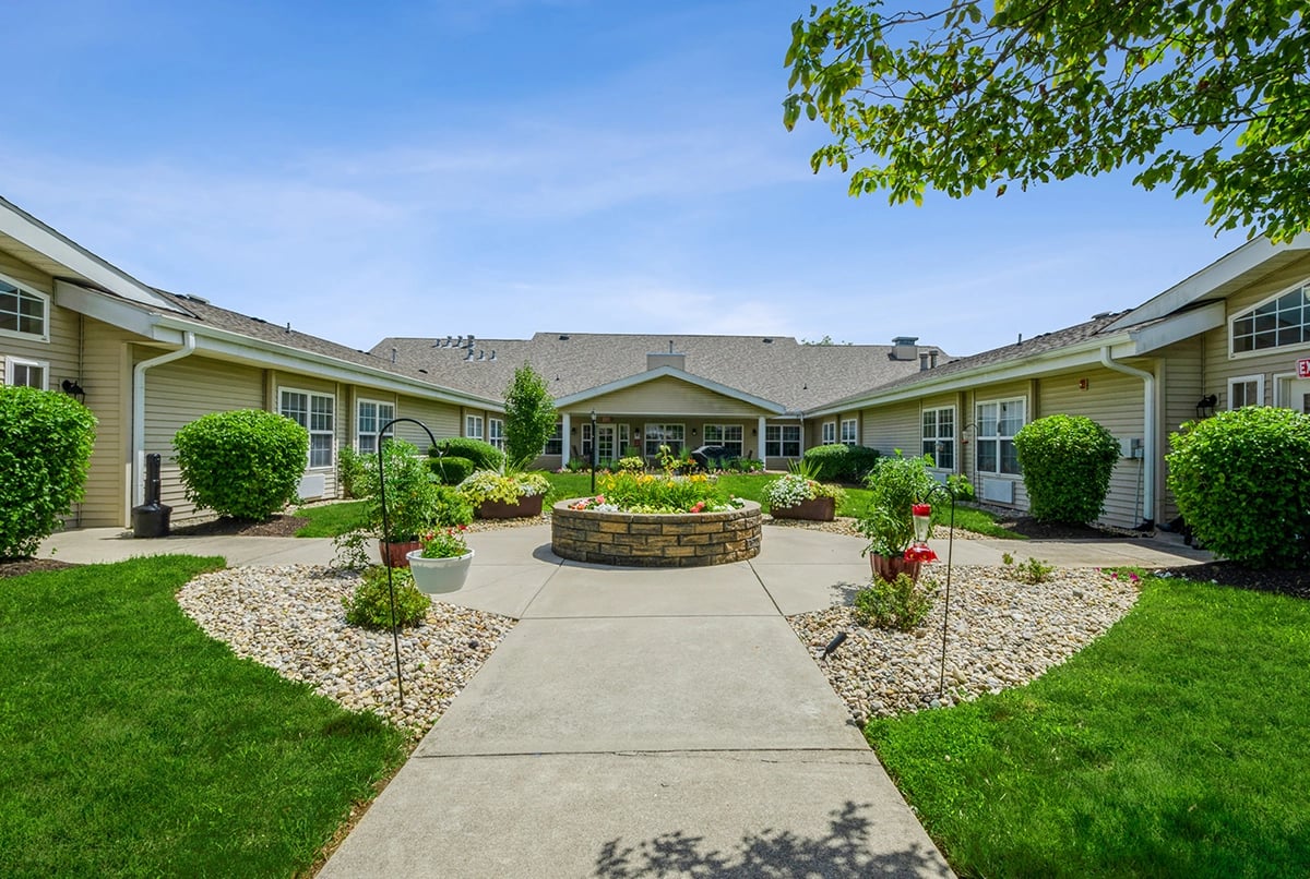 Best Retirement Community in Camby, IN Worthington Place