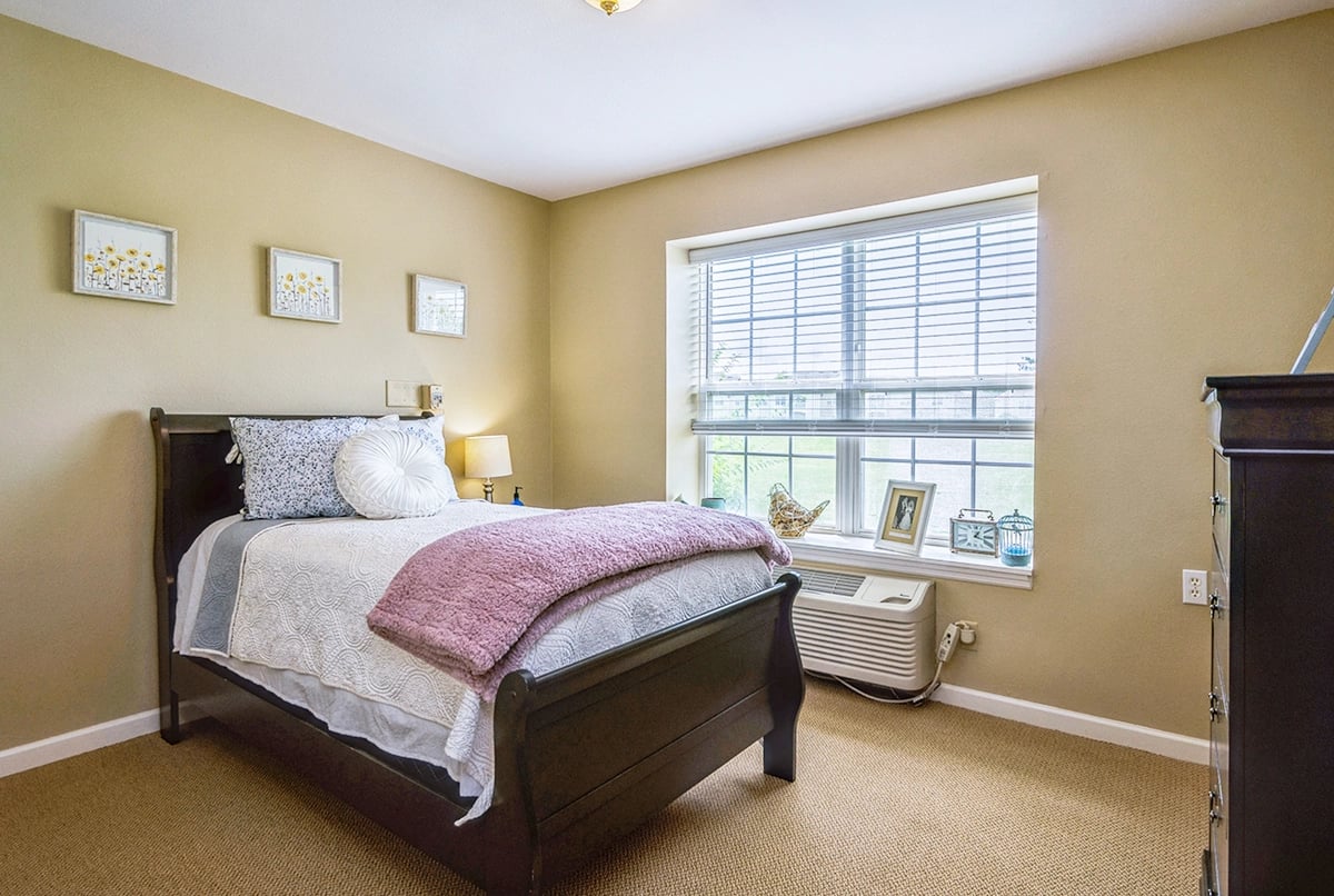 Best Retirement Community in Camby, IN Worthington Place